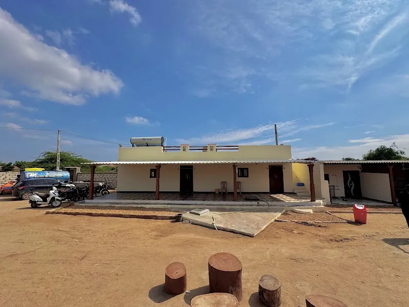 Dholavira Ravray Homestay