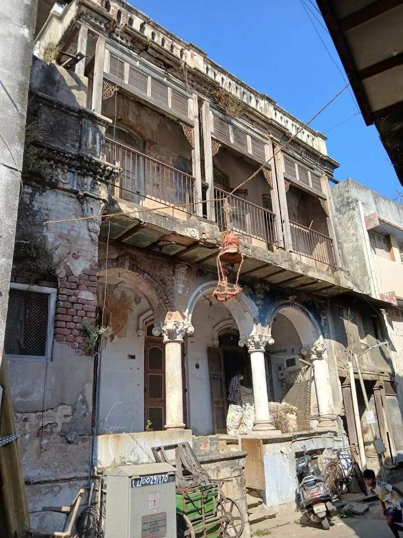 KHYATI POL HOUSE
