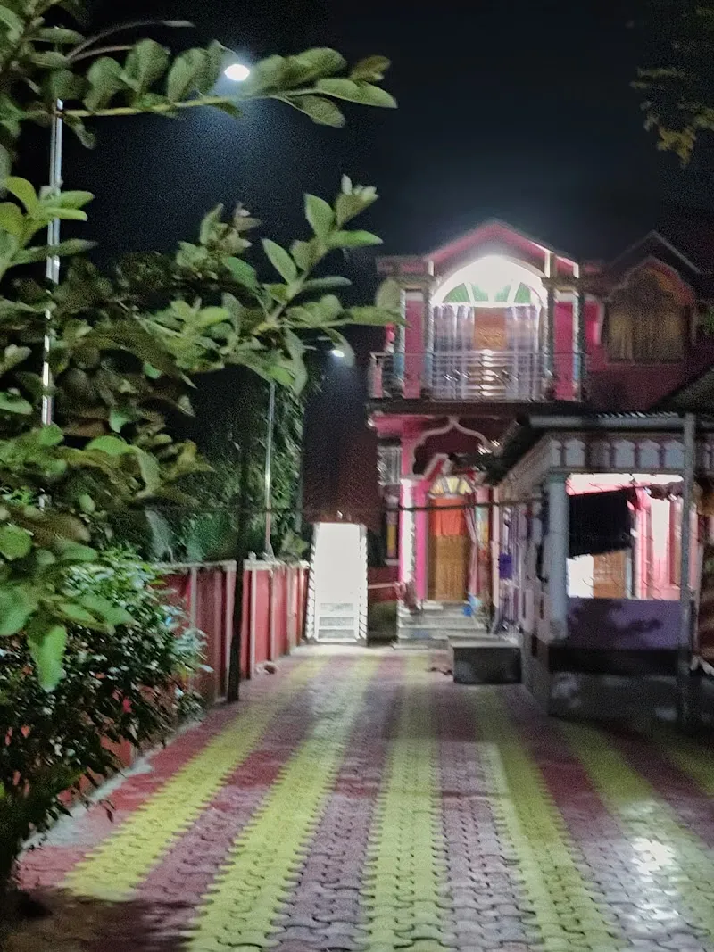 Moulik Bhawan & Giri-Pa Temple