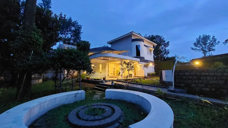 Starlight Castle Yercaud - Bungalow with pool (Pool villa)