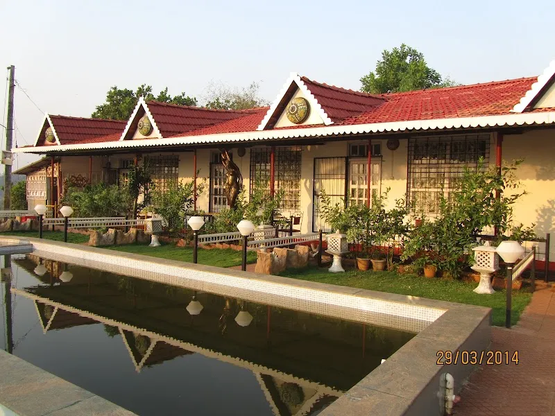 Sona Villa The Lake Chalet Resort