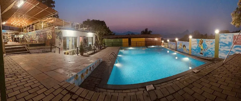 The Bob House Pool Resort & cafe Restaurant