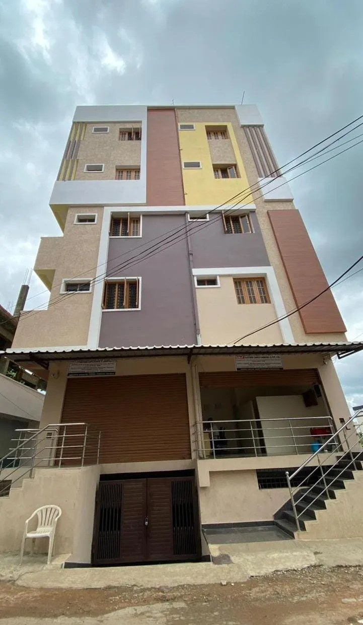 SR MEN'S PG & HOSTEL-GUEST INN