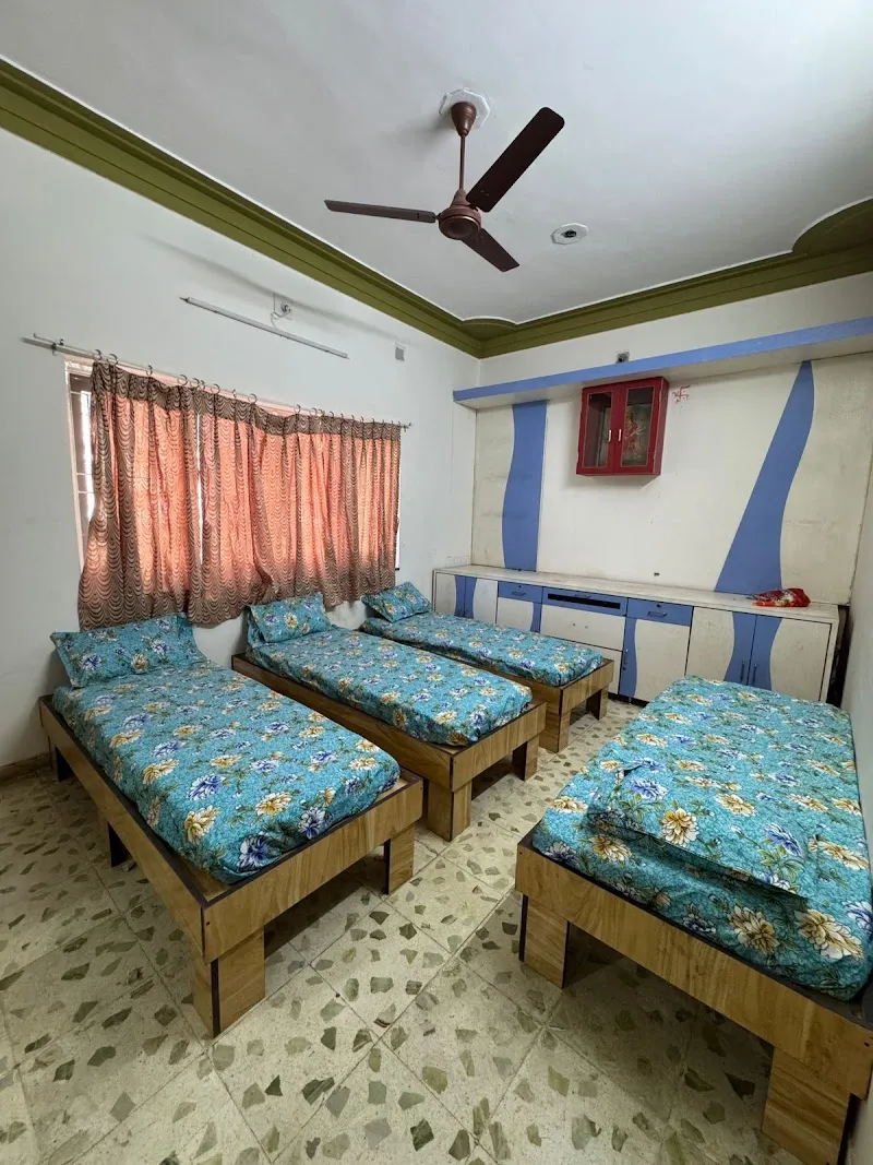 Dwarkesh hostel &pg