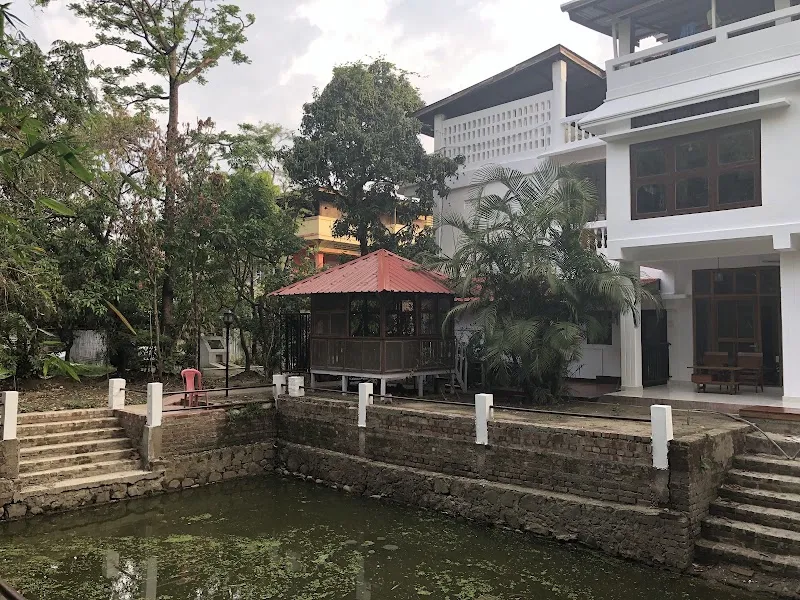 Ekunj