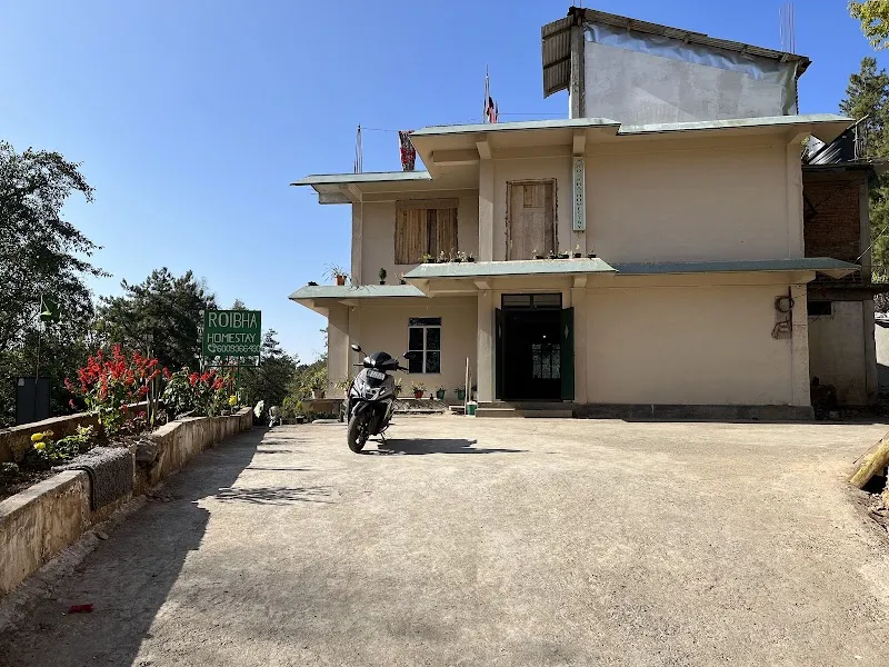 ROIBHA HOMESTAY & RESTAURANT