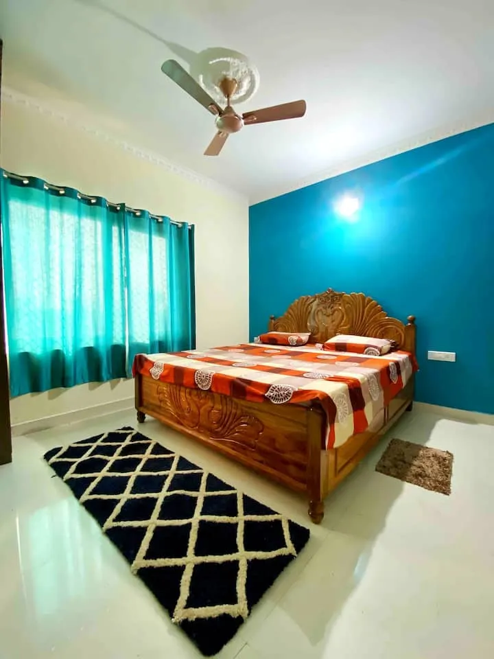 Cozy Stays Puri