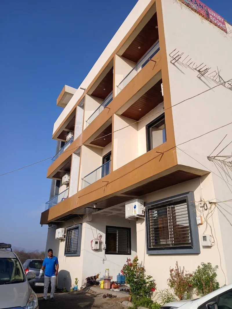 Kalyan home stay