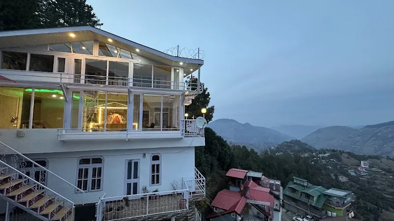 Dolphin Cottage Home Stay