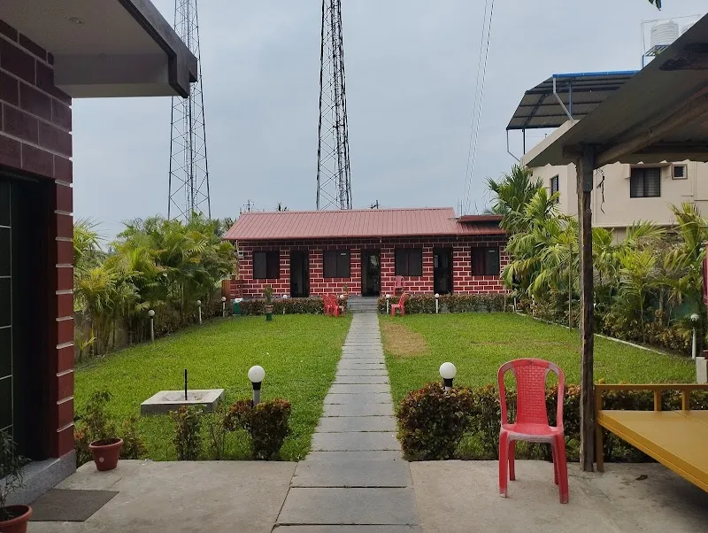 DANDELI CROCODILE EDGE HOME STAY