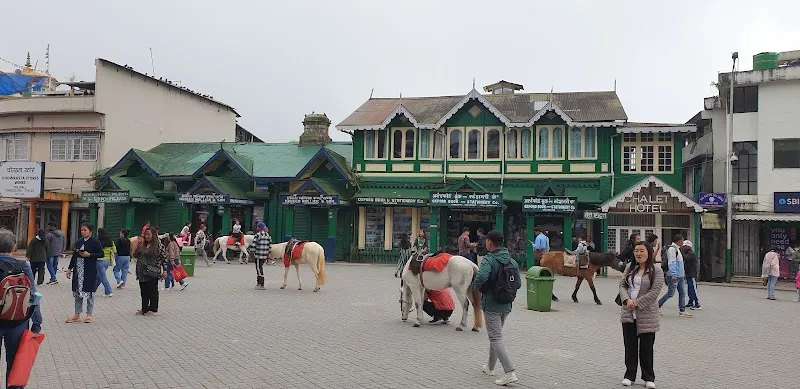 East Mall Pinewood Homestay