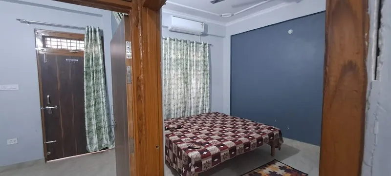 Tripathi Home Stay