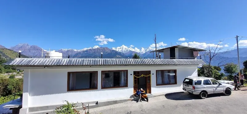 The 5 Peaks Munsiyari