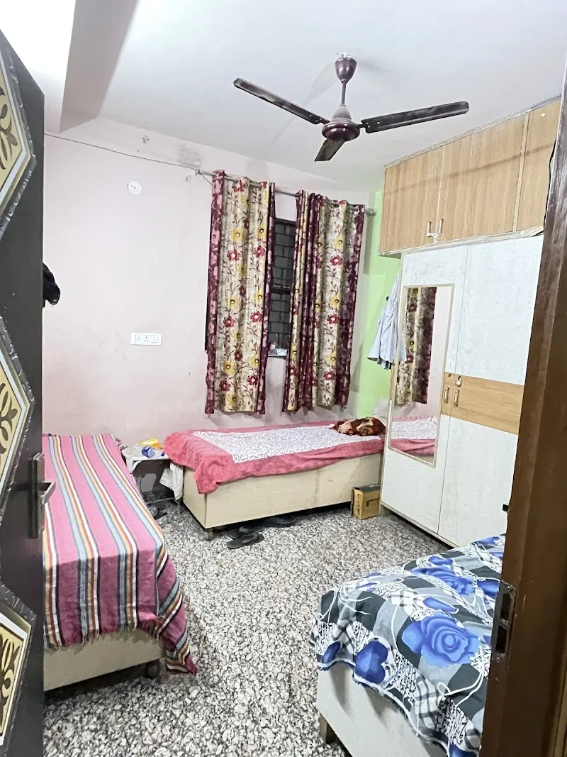 Aakash PG House - pg in Govindpuri - best pg in Kalkaji