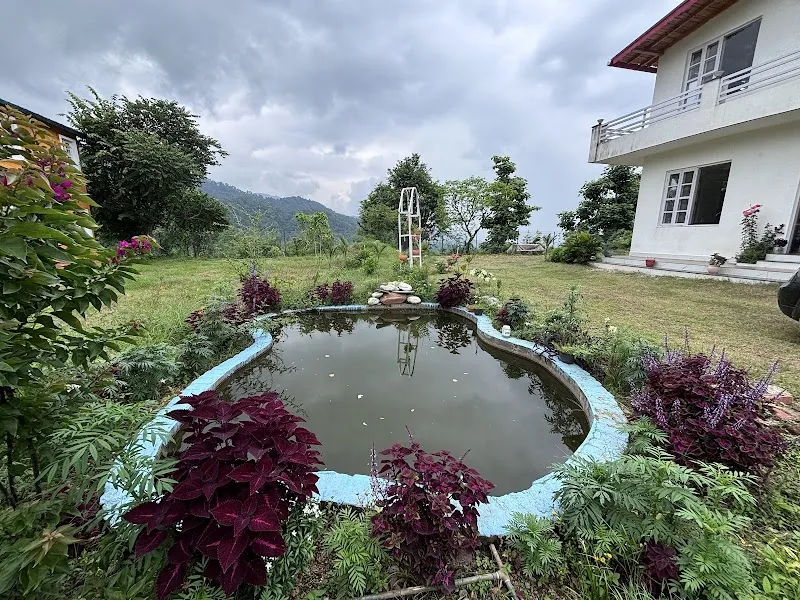 Earth House Homestay Kotabagh