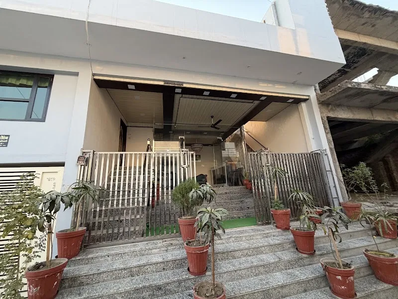 MIDWAY TAJ HOME STAY