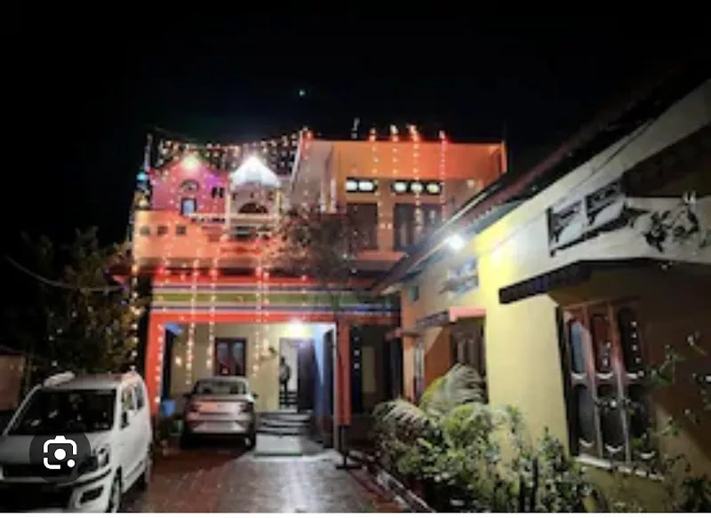 Paradise Inn
