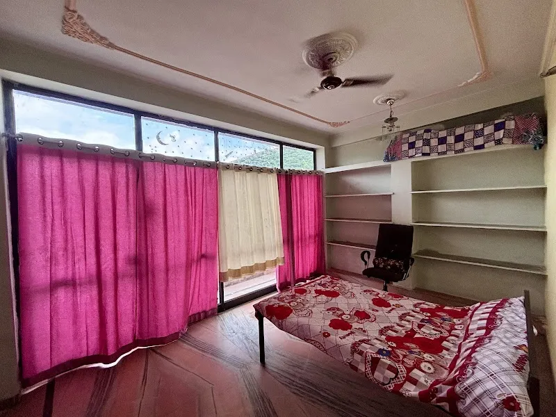 Glassy view homestay