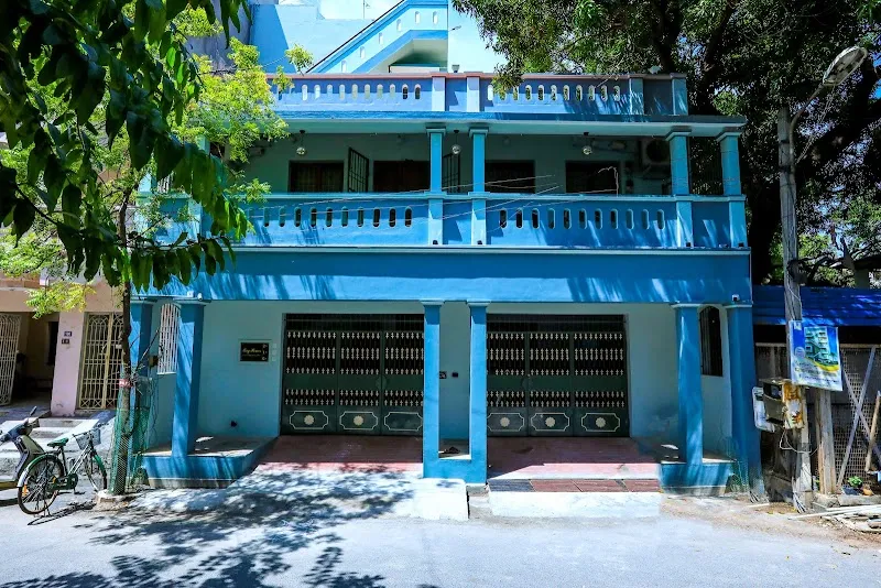 Bay Homes 2BHK W/T Bathtub Near Rock Beach