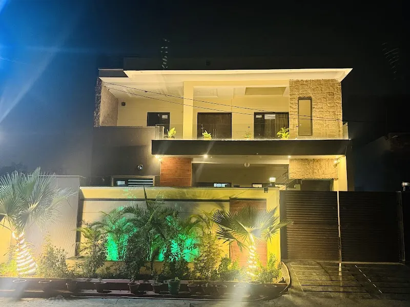 Sandhu Home Stay