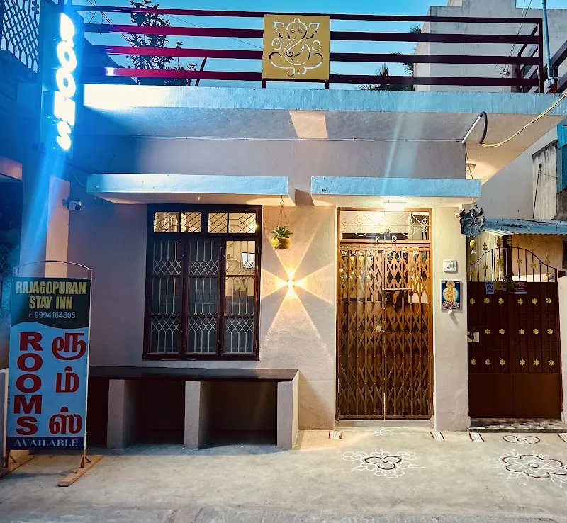 Rajagopuram stay inn