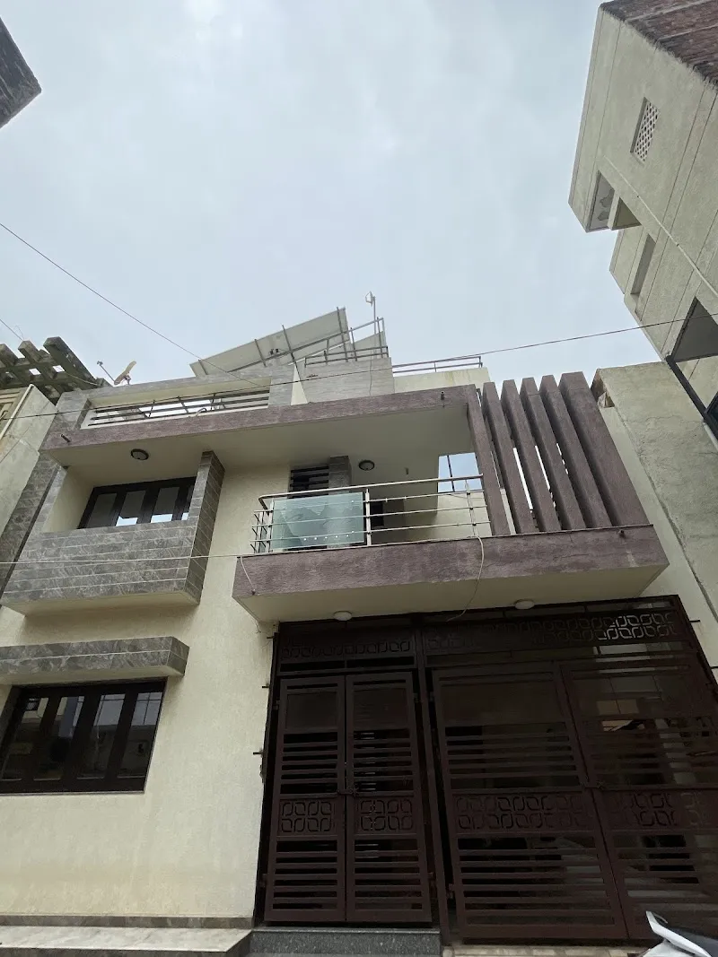 BADSHAH FAMILY HOUSE