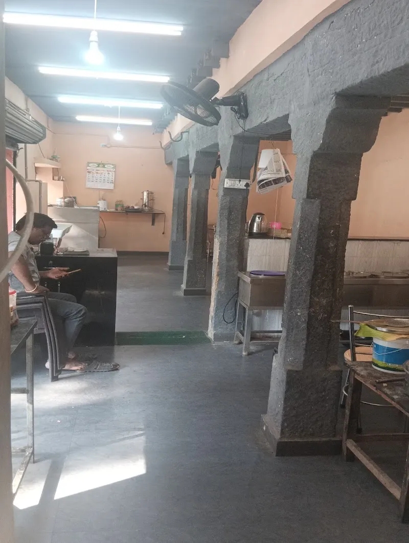 RATHNA HOME STAY
