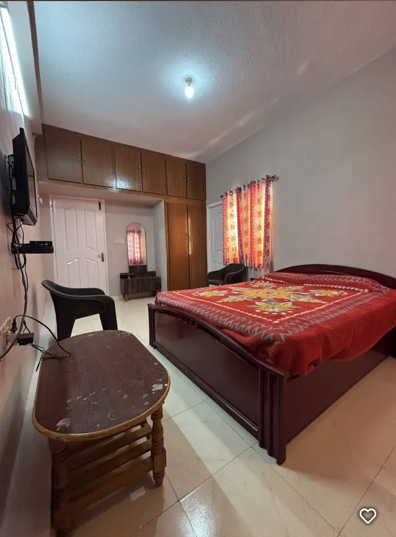 Ken Home Stay with Mist and Waterfalls - Kodaikanal