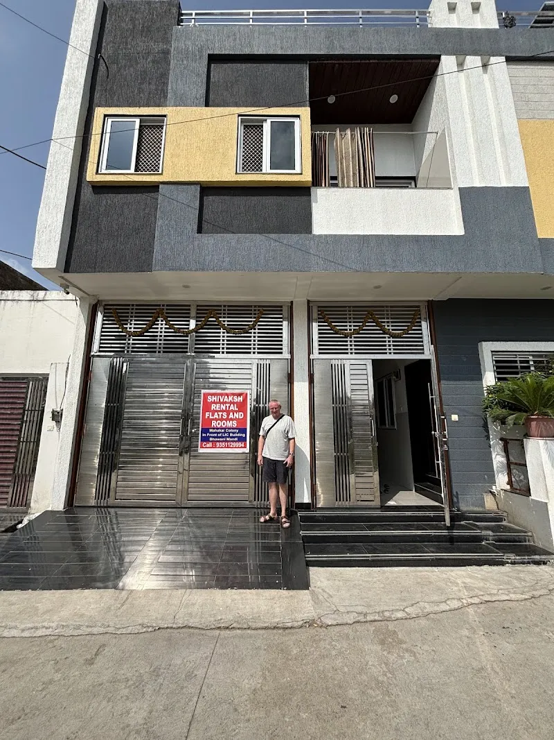 Shivaksh Rental Flats and Rooms