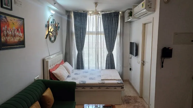 Royal Home Stays