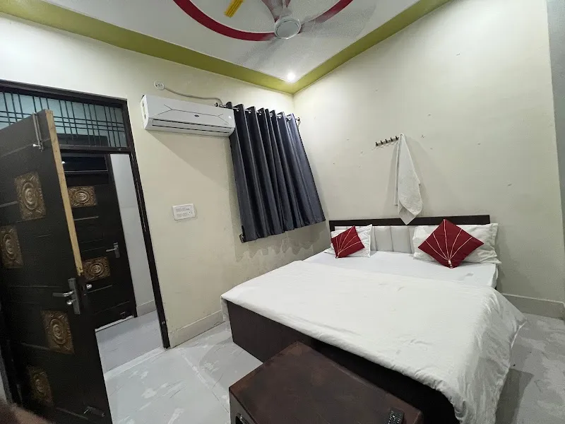 Royal Inn Hotel Bakshi Talab