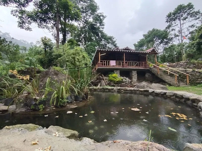 Tabakoshi Riverside Dwelling Homestay offbeat Darjeeling