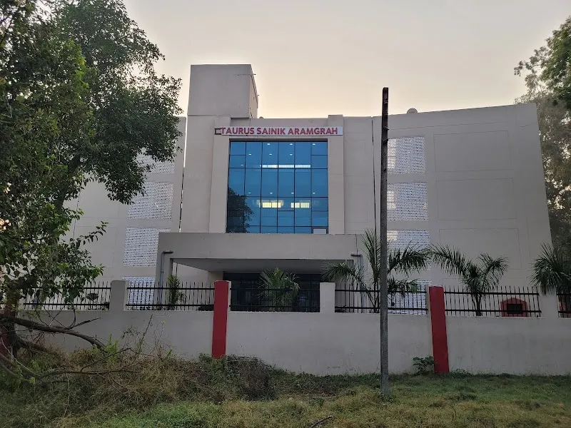 Taurus Sainik Aramgrah
