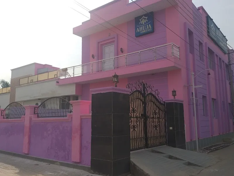 Ahuja Homestays