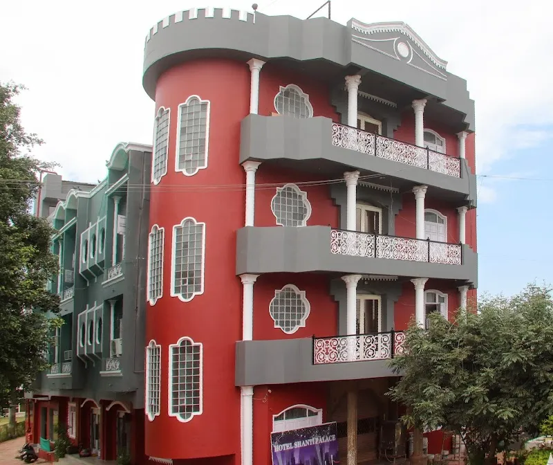 Hotel Shanti Palace