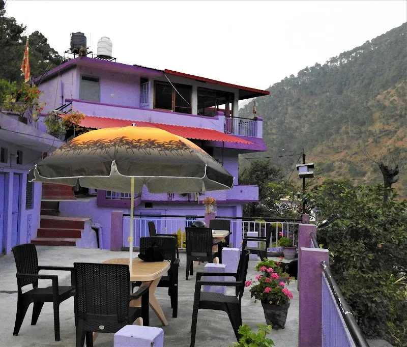 Tipra HomeStay