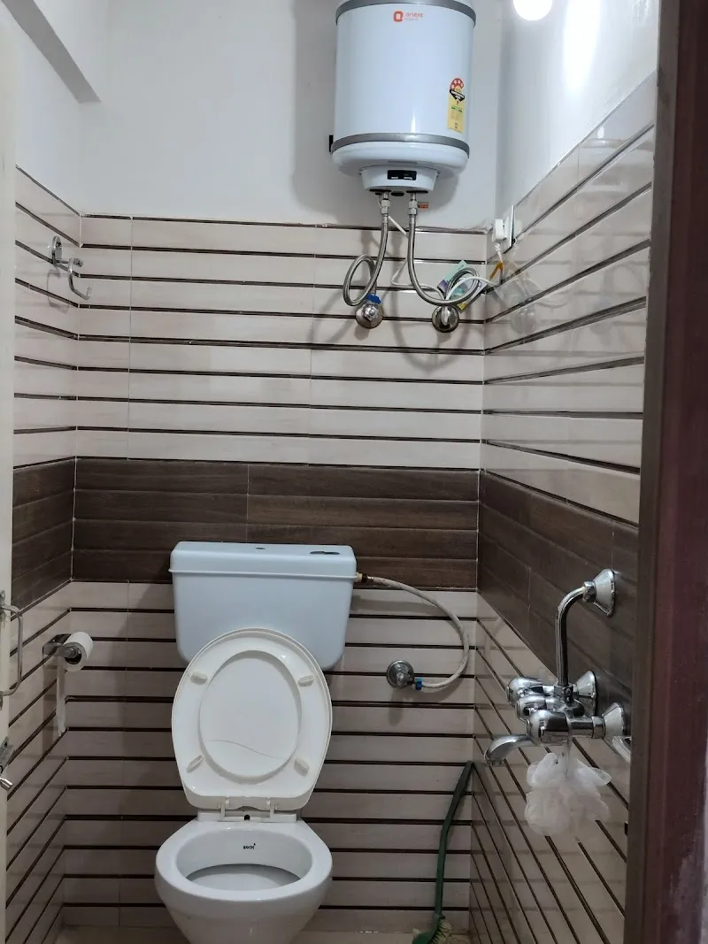 PRANAM HOMESTAY(NEAR BURDWAN PALACE)