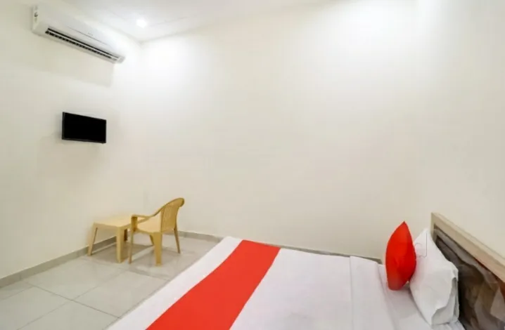 SS PG & Home Stay
