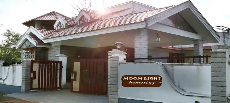 MoonLight Homestay