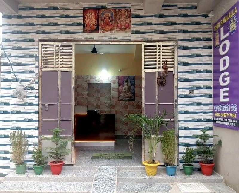Shri Ramlalla Lodge