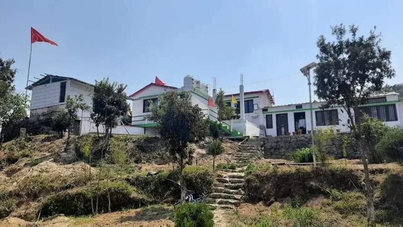 White Peak Homestay