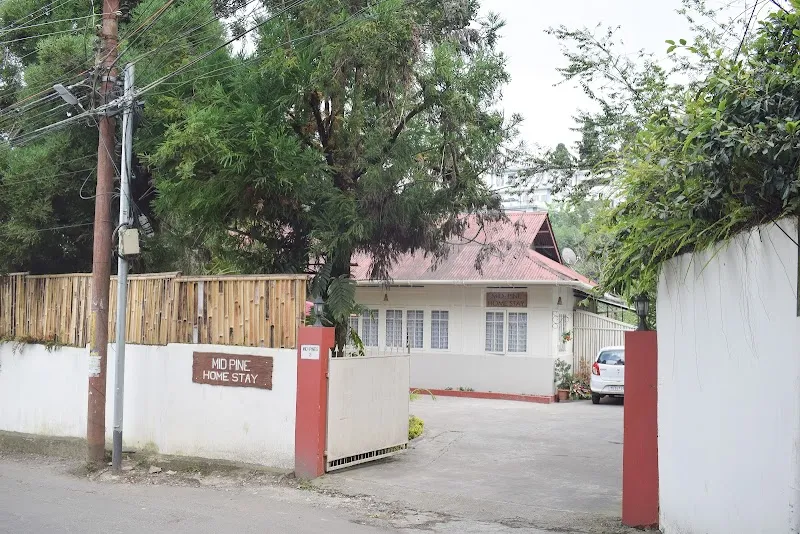 MID PINE HOME STAY