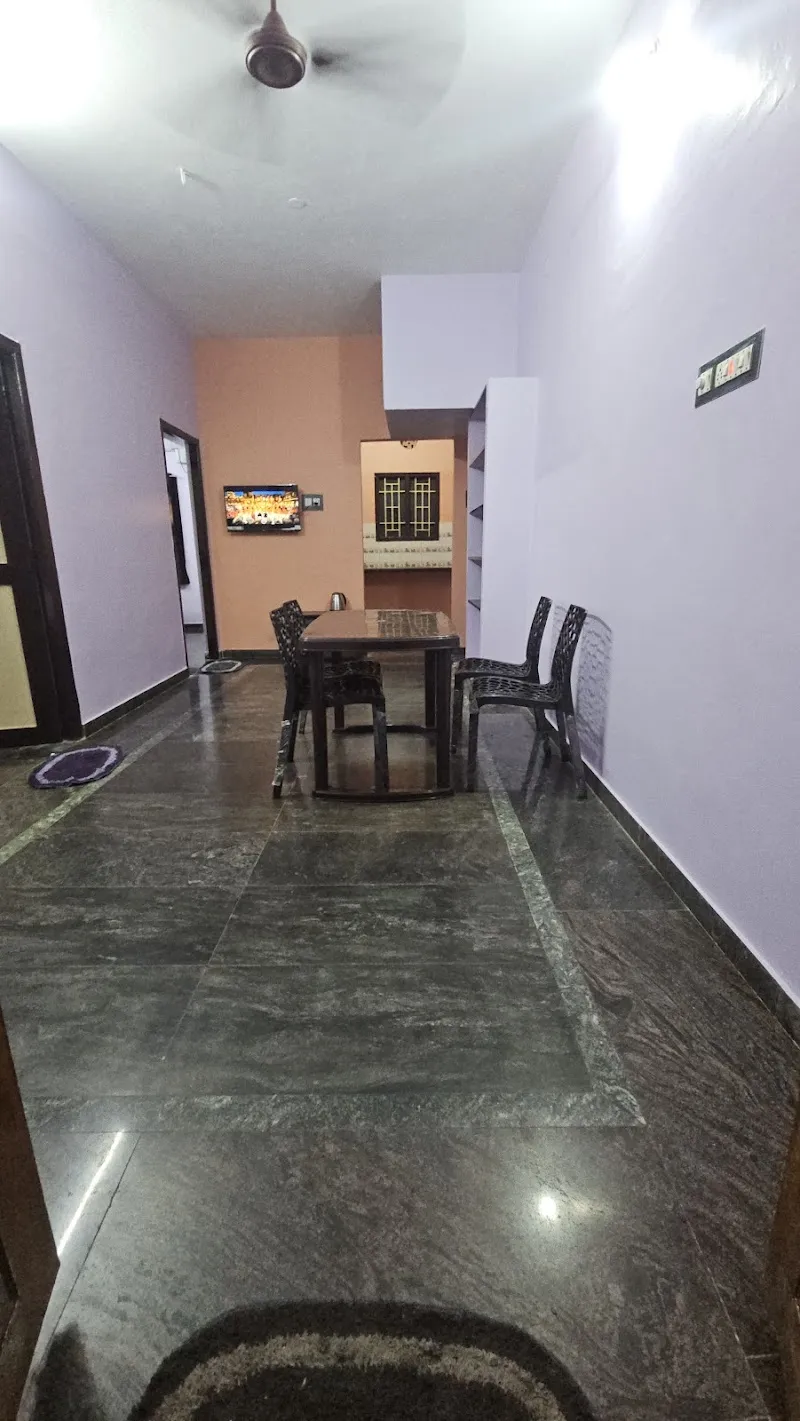 GREENWING HOME STAY