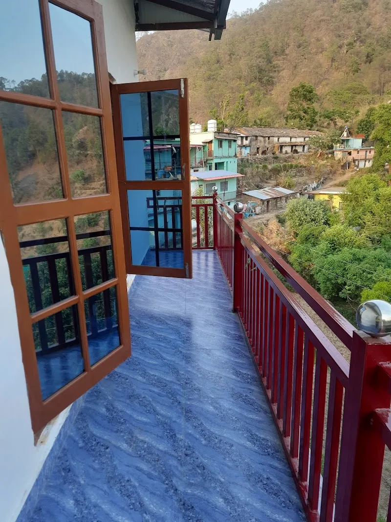 Pahadi Home Stay पहाड़ी होमस्टे