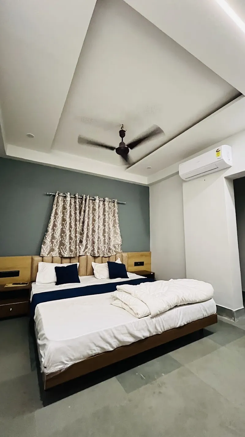Jay Jalaram Restaurant & Guest House