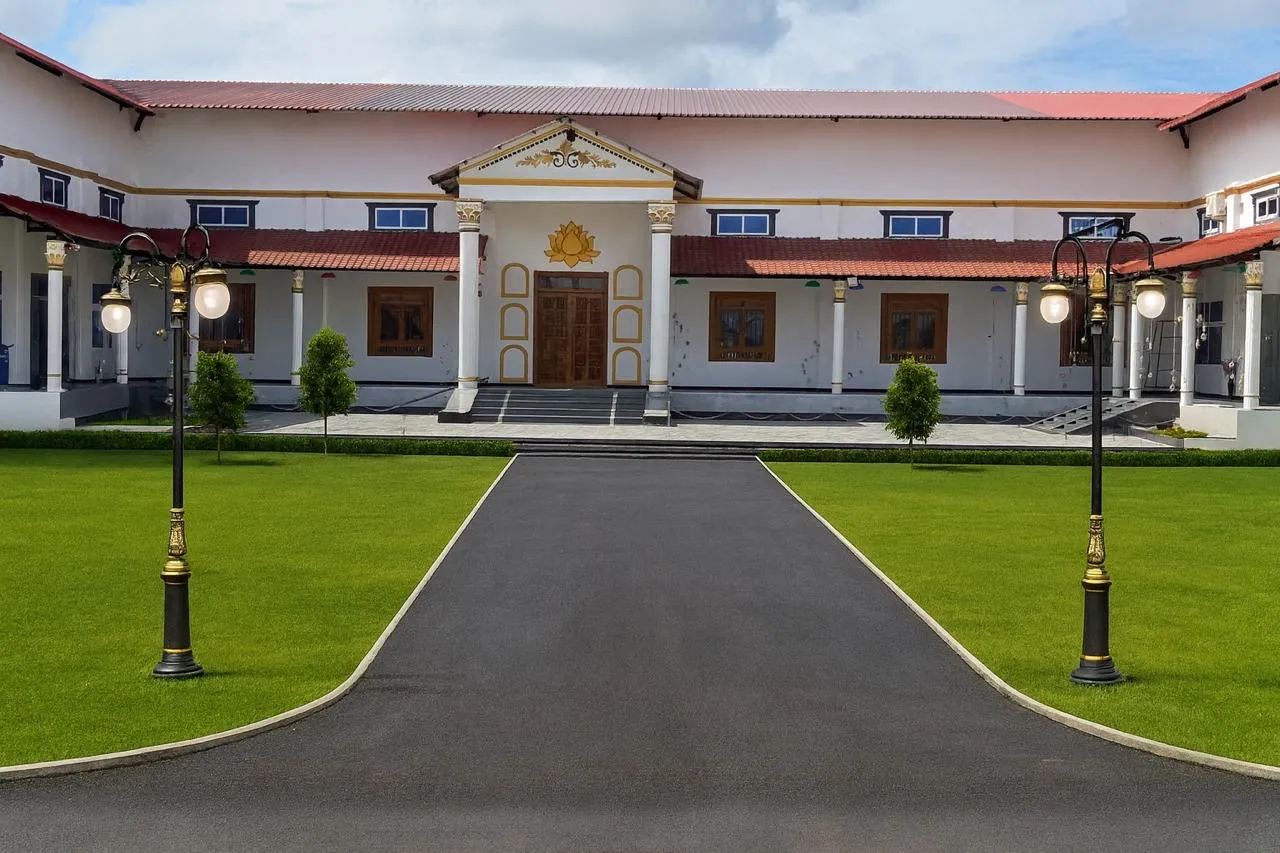 N Grand Hotel & Convention Hall