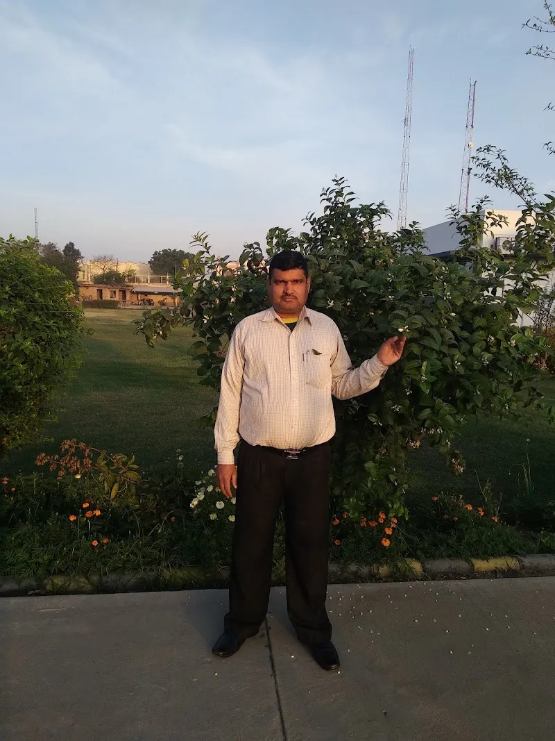 सुरेश ओझा suresh ojha