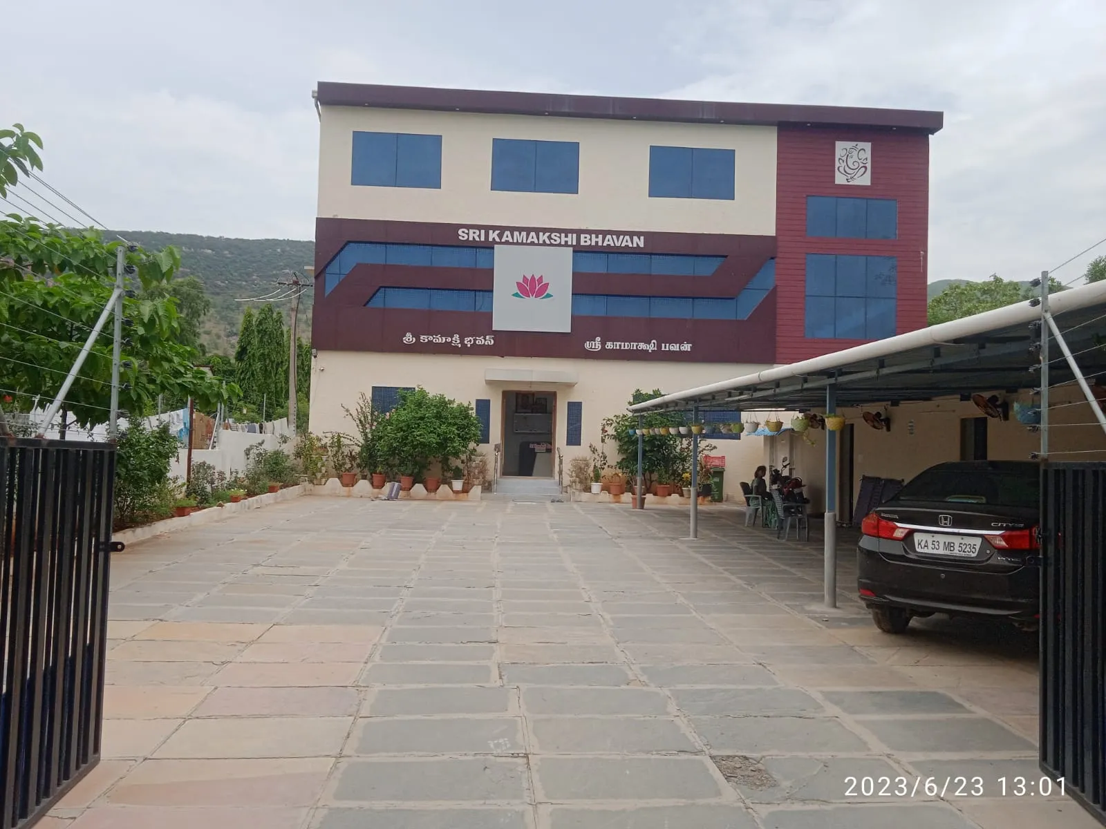 Sri Kamakshi Bhavan