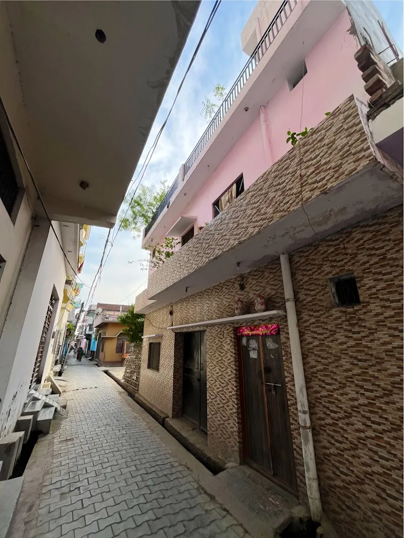 Mishra Homestay & Rentals - Budget Rooms