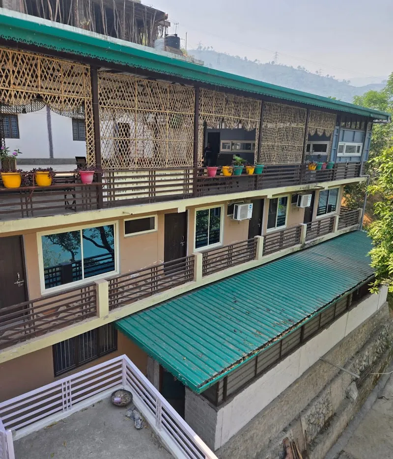 LUCKY HAPPY FAMILY RESORT